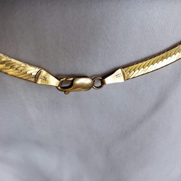 14K Italian Gold 28" Polished Bold Herringbone Necklace - Picture 6 of 8
